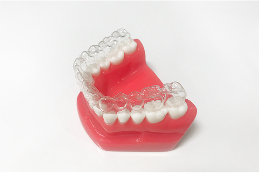 クリアリテーナー